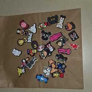 Kaws croc charms 30ct